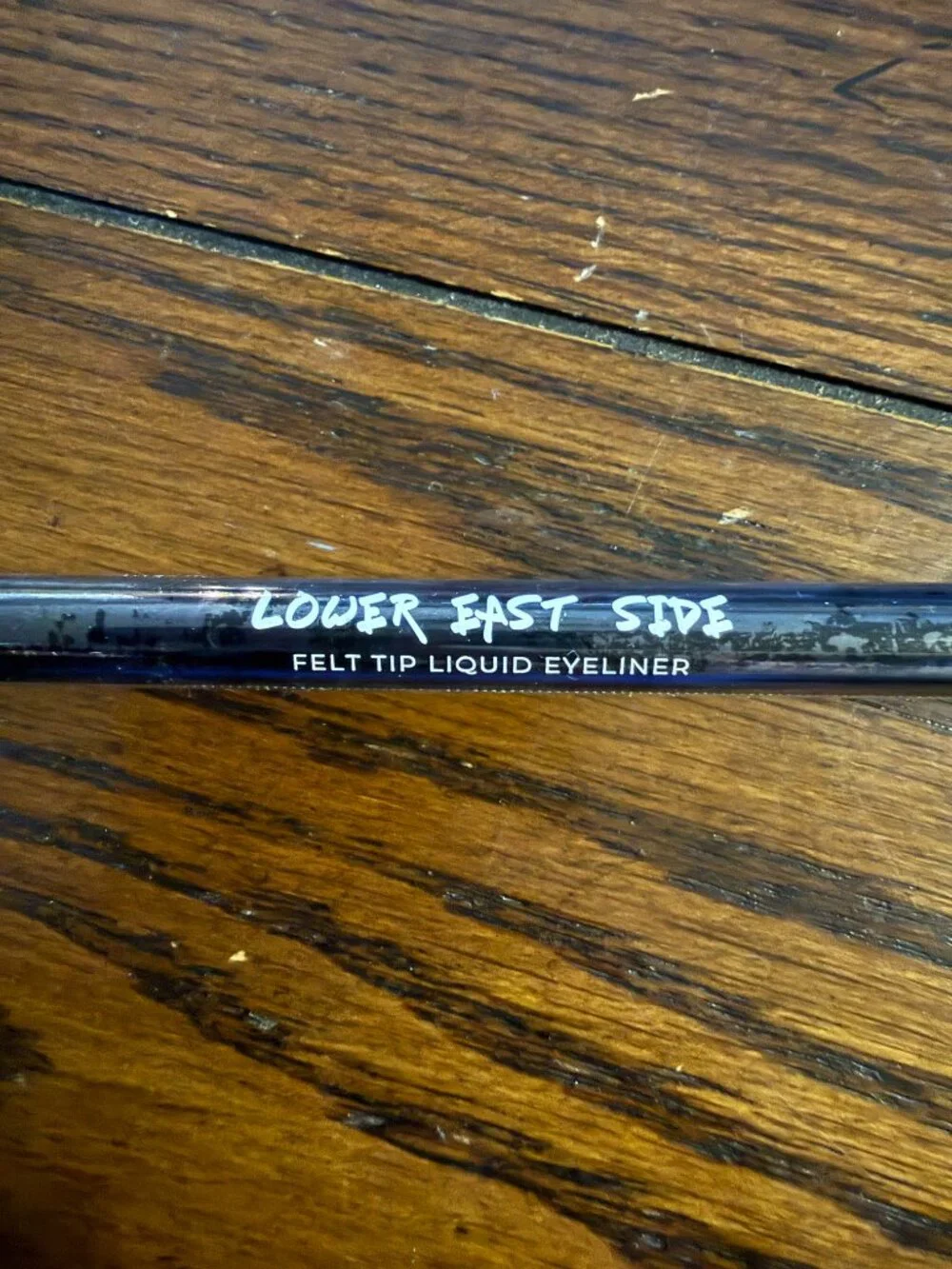 Les Beauty Lower East Side Felt Tip Eyeliner in Black